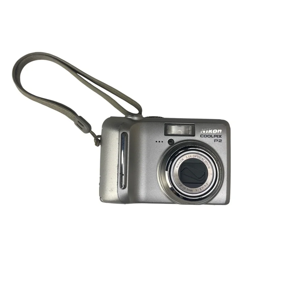 Nikon Coolpix P2 Digital Camera Silver Untested‎ For Parts ONLY